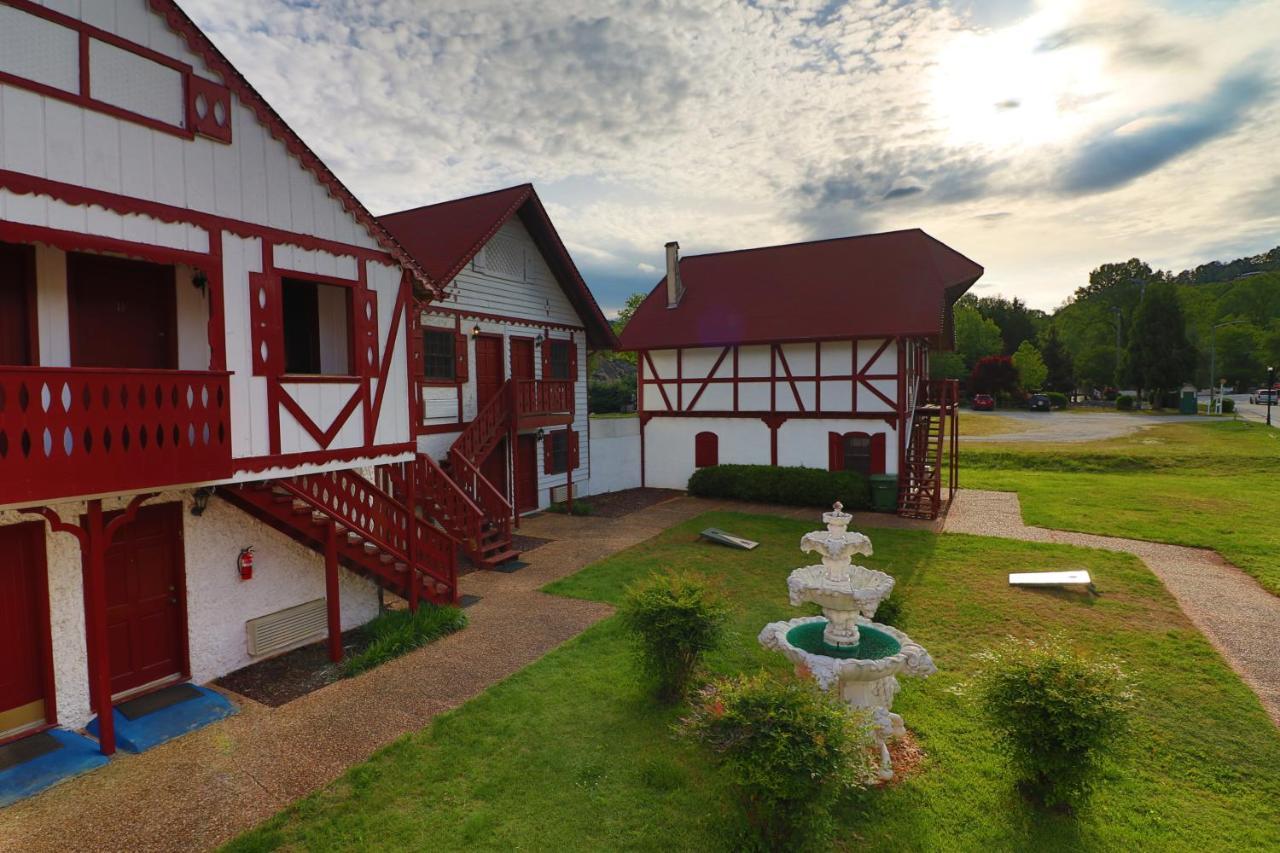 Alpine Village Inn Helen Ngoại thất bức ảnh
